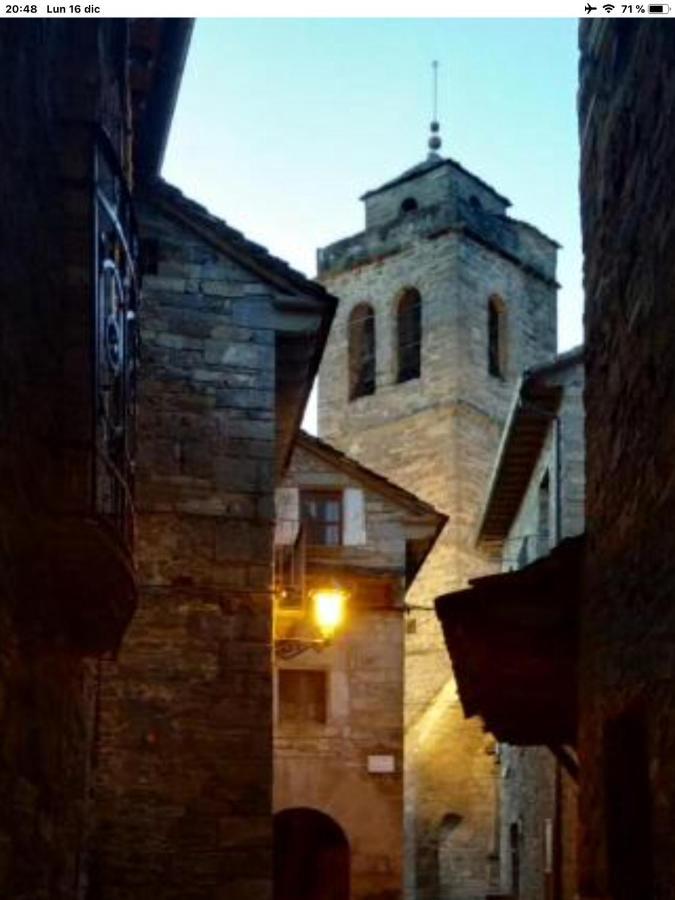 Appartamento Preciosas Vistas A La Montana, Luminoso Y Acogedor El Pueyo de Araguás Esterno foto
